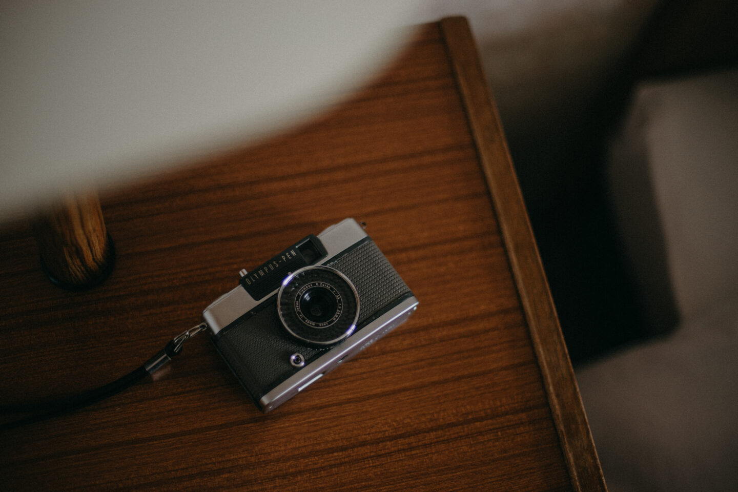 常に持ち歩きたくなるOLYMPUS PEN EE-2の魅力 | ShaSha