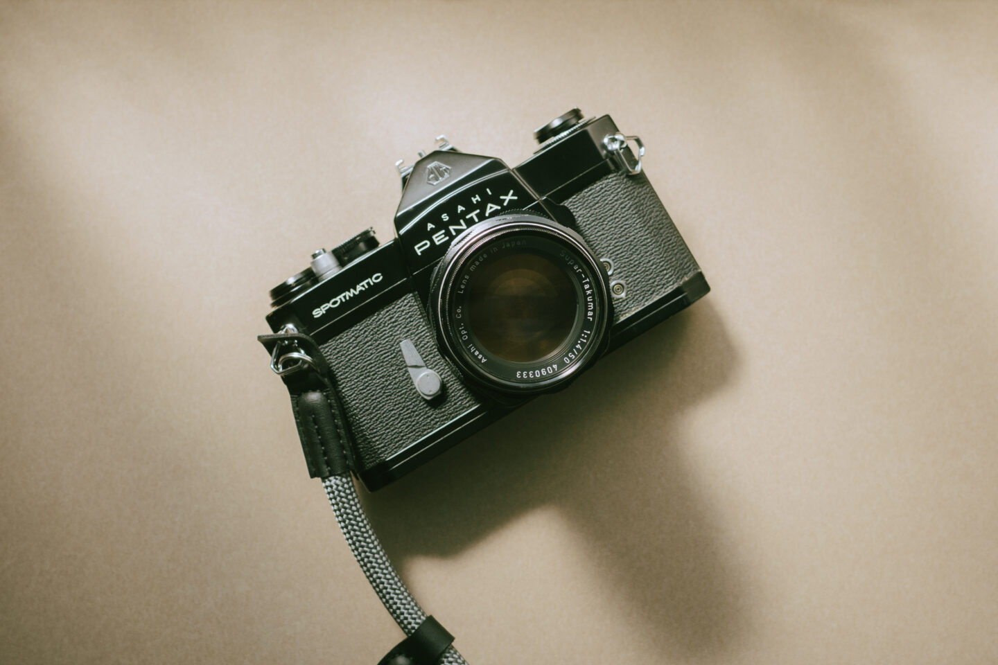 初めての一眼レフとしておすすめのPENTAX SP』｜フィルムカメラの魅力