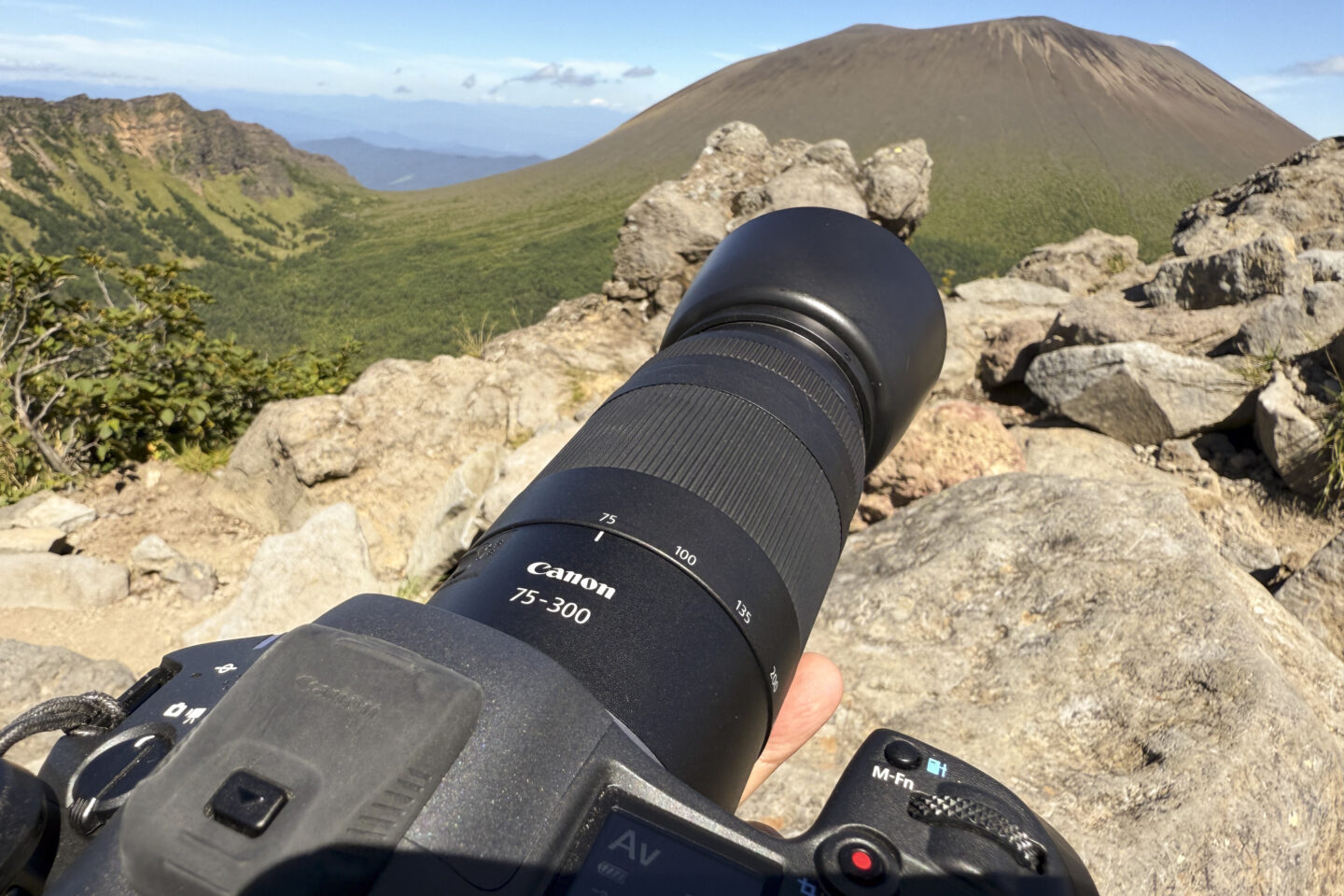 Canon RF 75-300mm F4-5.6 ズームレンズ Amazon.co.jp: Canon RF75