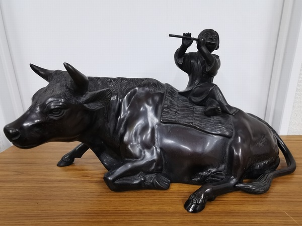 高岡銅器 牛 職人 般若 純一郎作 座牛 銅製 牛の置物 縁起物