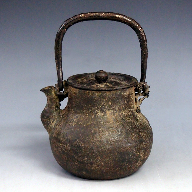 tb143 初代亀文堂 波多野正平写 鶴首鉄瓶 共蓋 鉄壺 約0.8