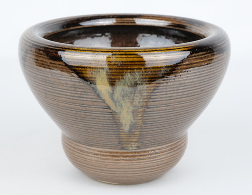 手ひねり瓢形水指(陽炎園)