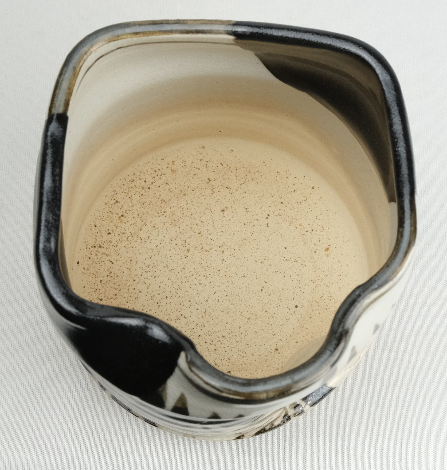 栗山園オンライン通販部 / 【出物】 海仙好黒織部火入 宮川香雲