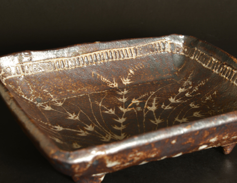 鉄志野長方皿 | しぶや黒田陶苑