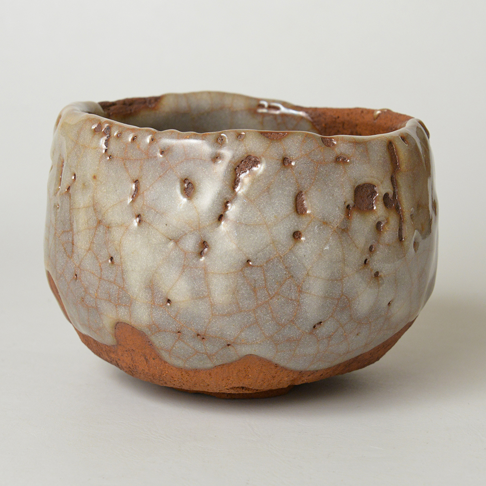 加藤高宏 藤紫志野茶碗 銘「臥竜」 | しぶや黒田陶苑