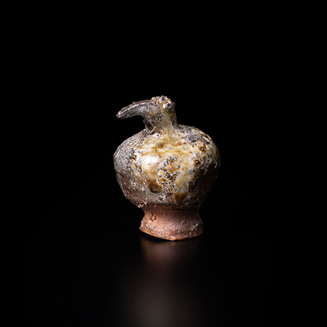 29. 信楽山羊角杯 / Sake cup with the shape of goat head, Shigaraki