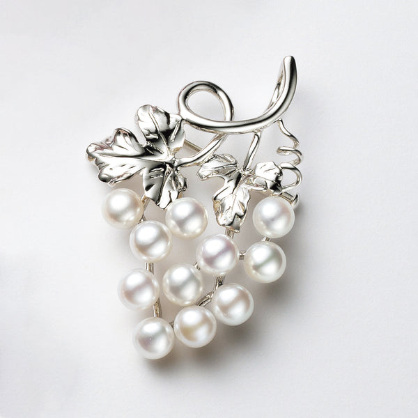 未使用級✨ルネ クリスタルフラワーブローチ パール ビジュー パール