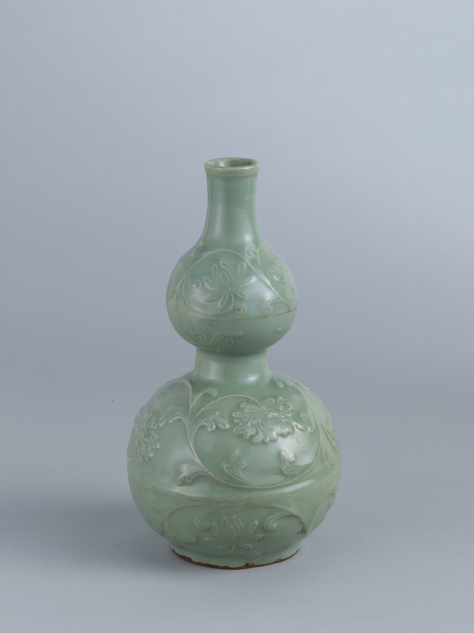 中国 龍泉窯 青磁 陽刻 花鳥文 鉢 C R5549 中国 龍泉窯 青磁 陽刻 花鳥