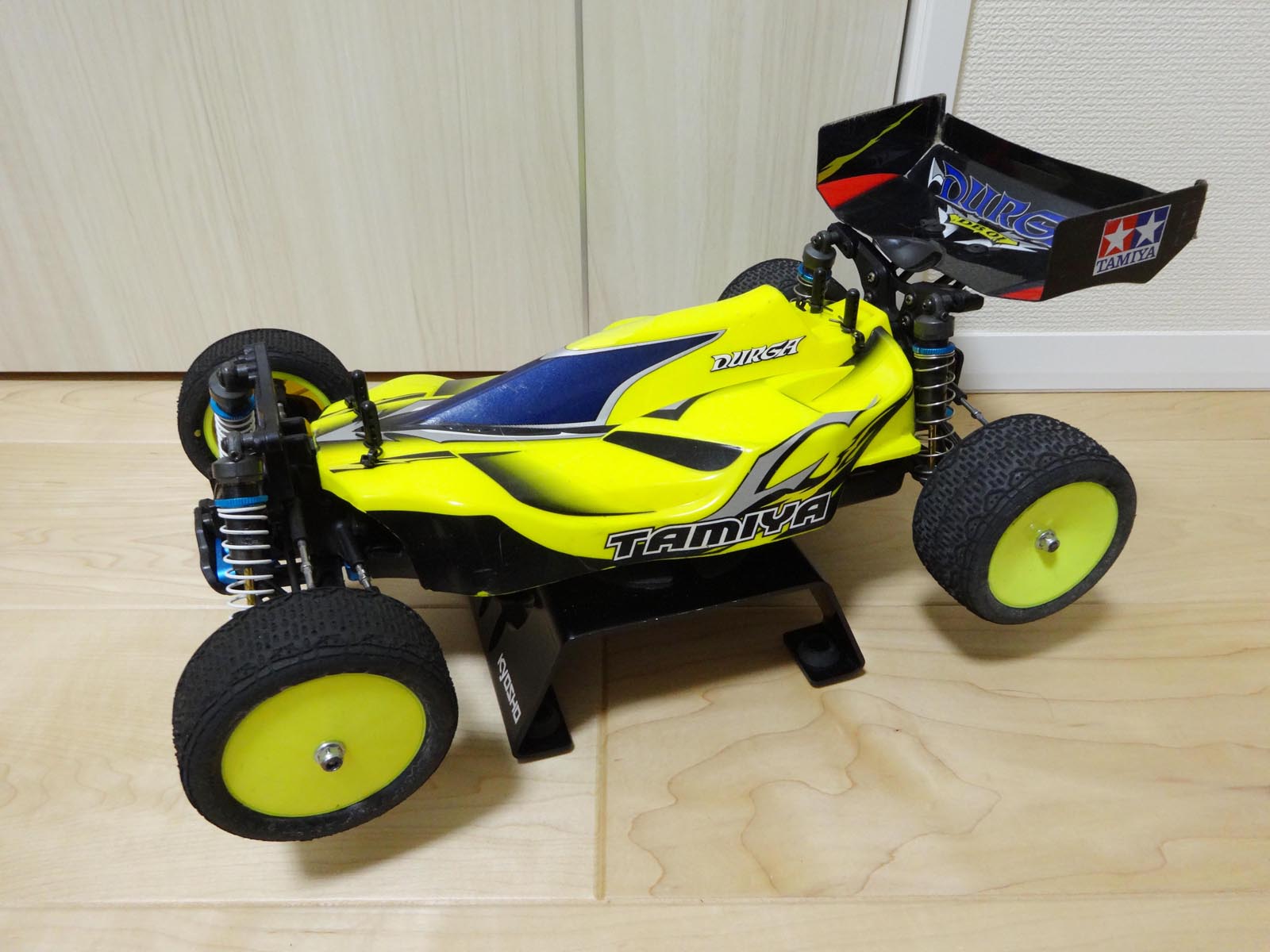 タミヤの最高傑作のDB01を最低限のオプションで走るようにするには？