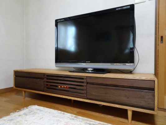 人気のKUWAYA（久和屋）のテレビボードをお届けいたしました