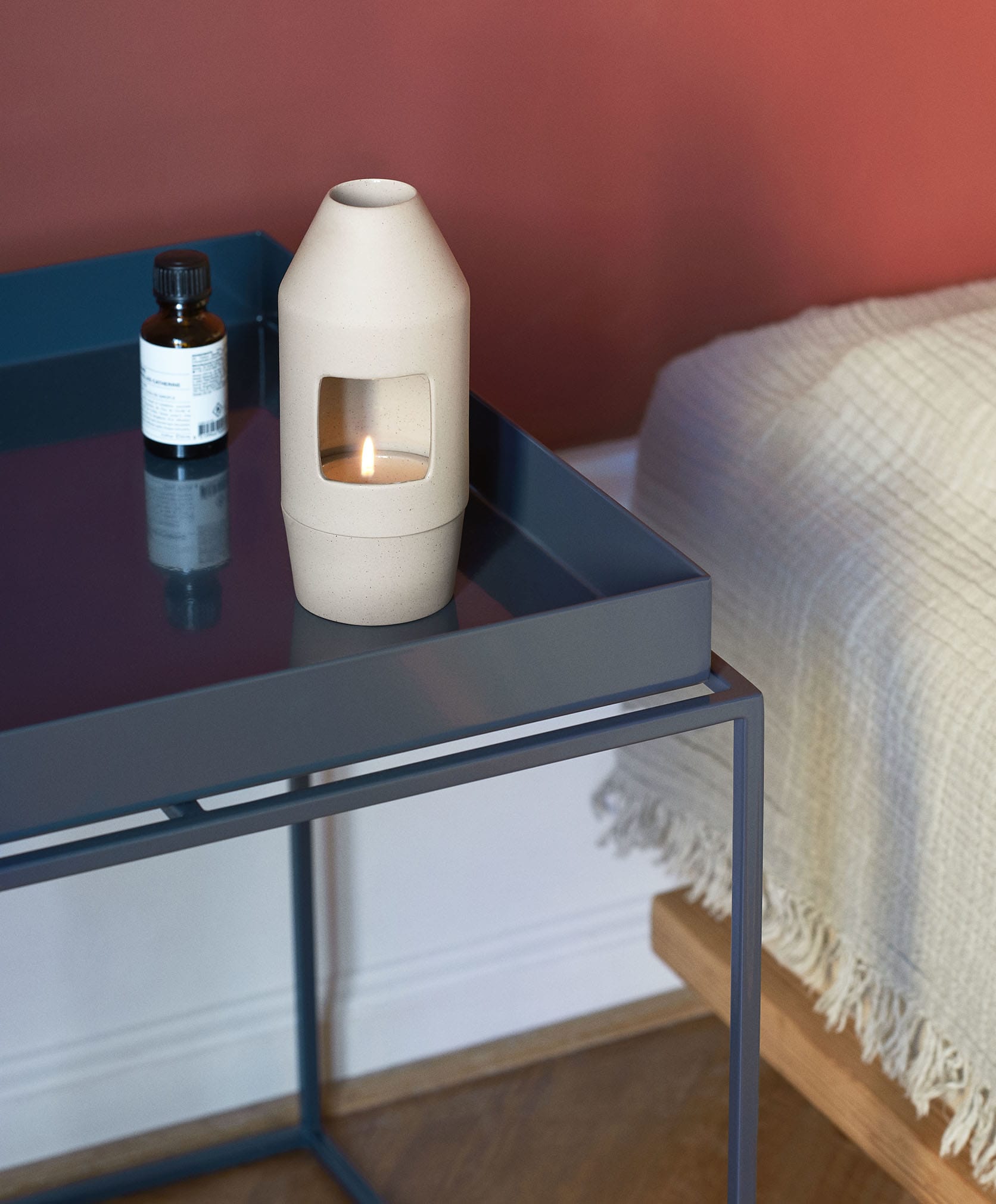 TRAY TABLE M / L40 x W40 x H44 - テーブル | 【公式】HAYオンライン