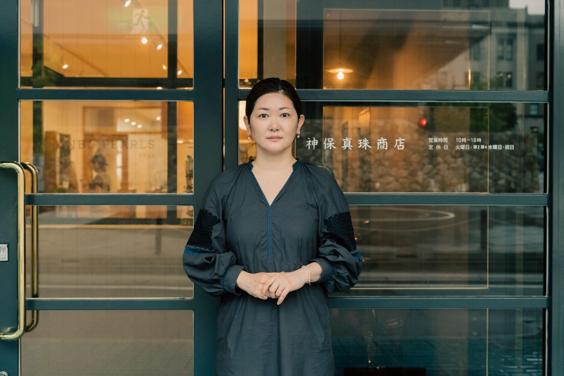 虹色の輝きを放つびわ湖真珠「JINBO PEARLS」- 巡る滋賀