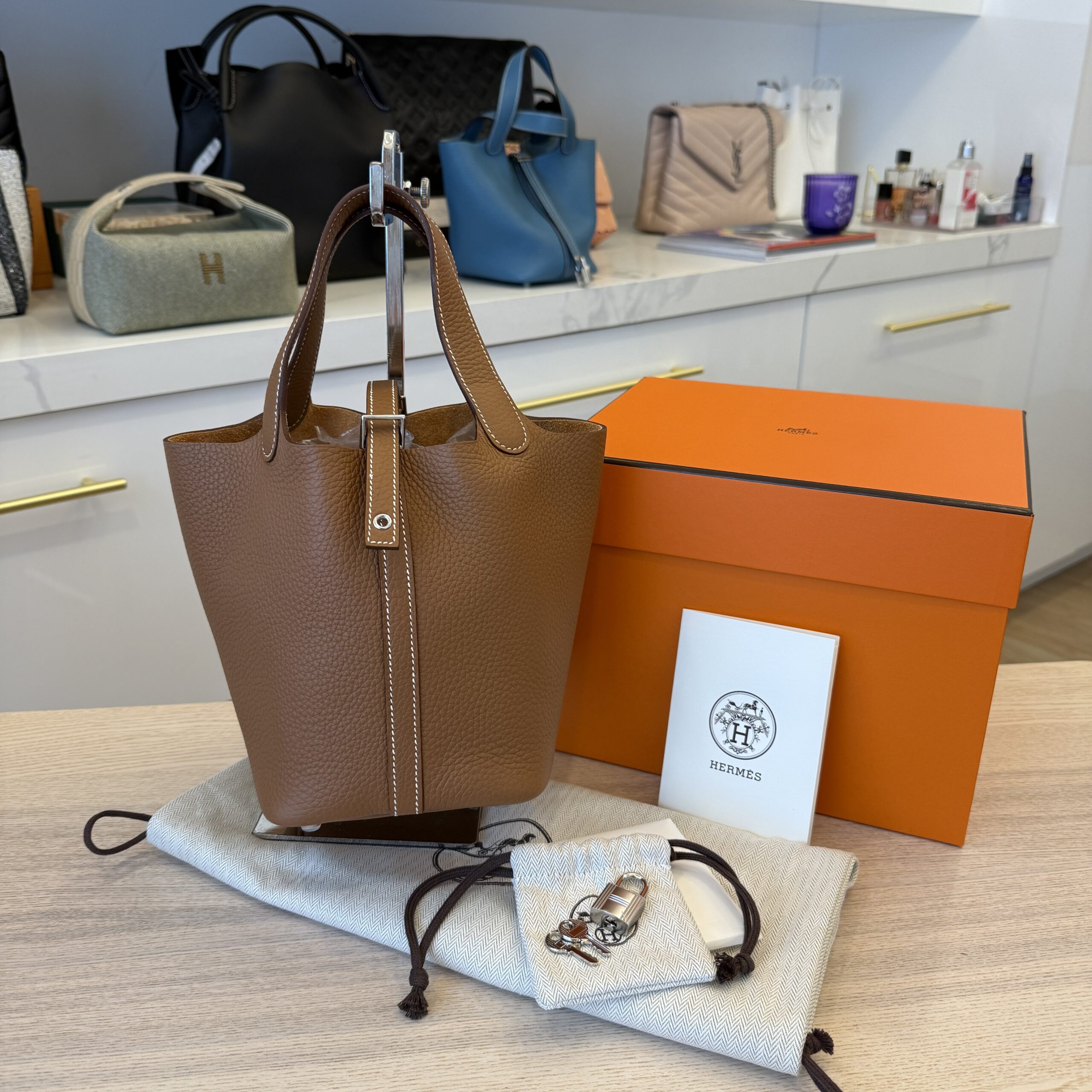 エルメス ピコタンpm 空箱 27×21×21 HERMES BOX 空き箱 化粧箱