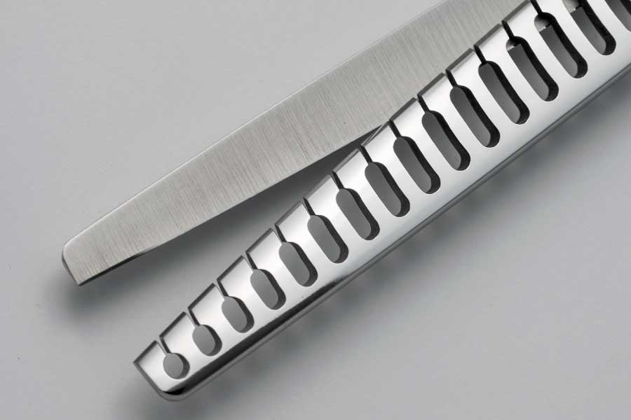 新しくなった 飛燕 K9 の 7インチ ブレンディング シザー｜美容ハサミ