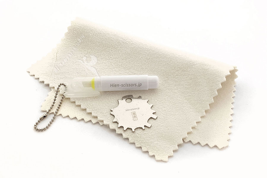 コーム、クリップ、ブラシ｜美容ハサミなら飛燕シザー (hien scissors)