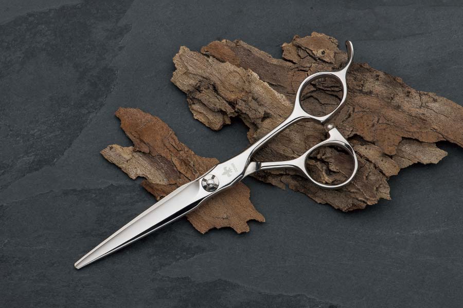 切れ味抜群✨ナルトシザー同様斜度付ハサミ理美容師プロ用☀トリマー