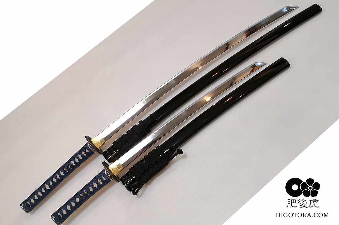 鐔 鍔 在銘 寿次 松尾芭蕉風景図 見事な高肉彫 日本刀 刀装具 真剣