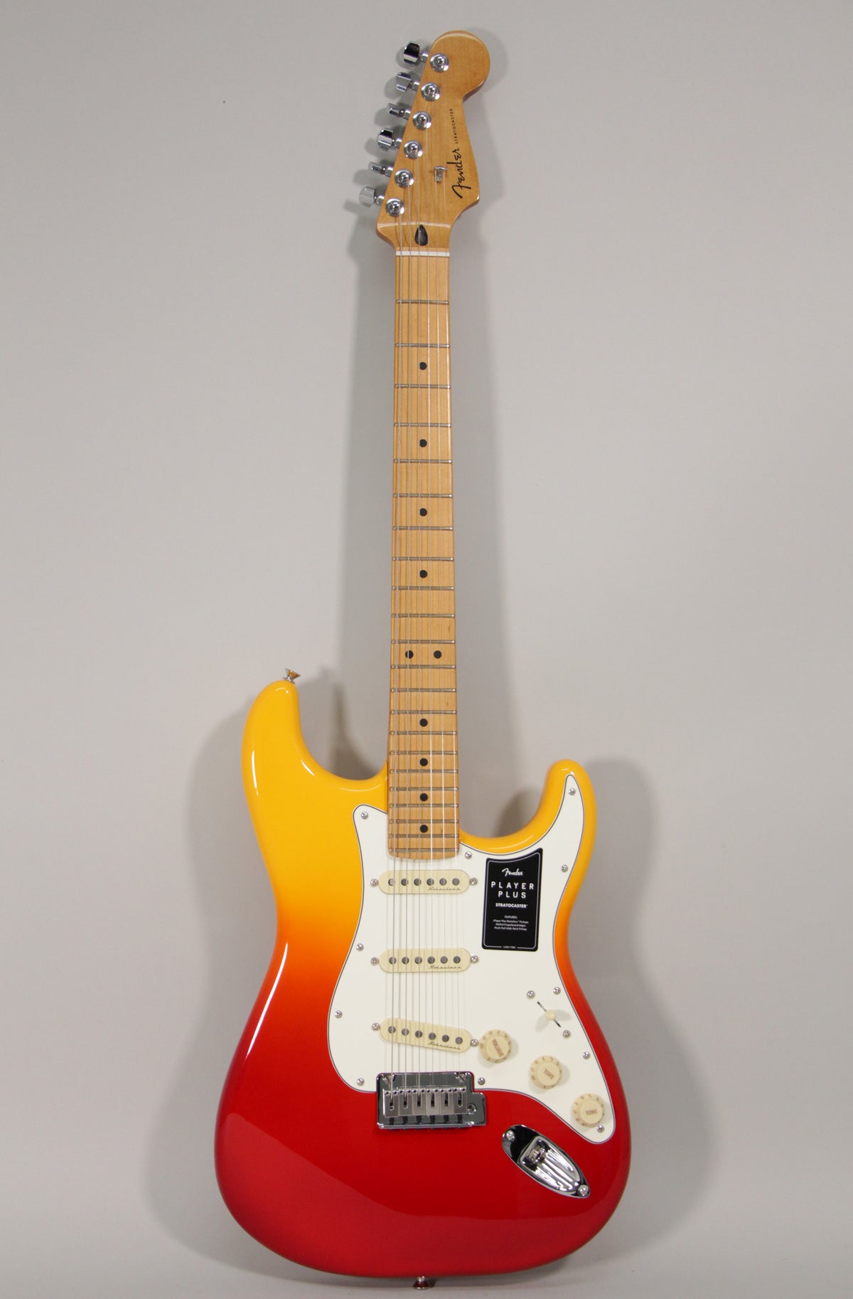 2022 Fender Player Plus Stratocaster Tequila Sunrise w/Bag