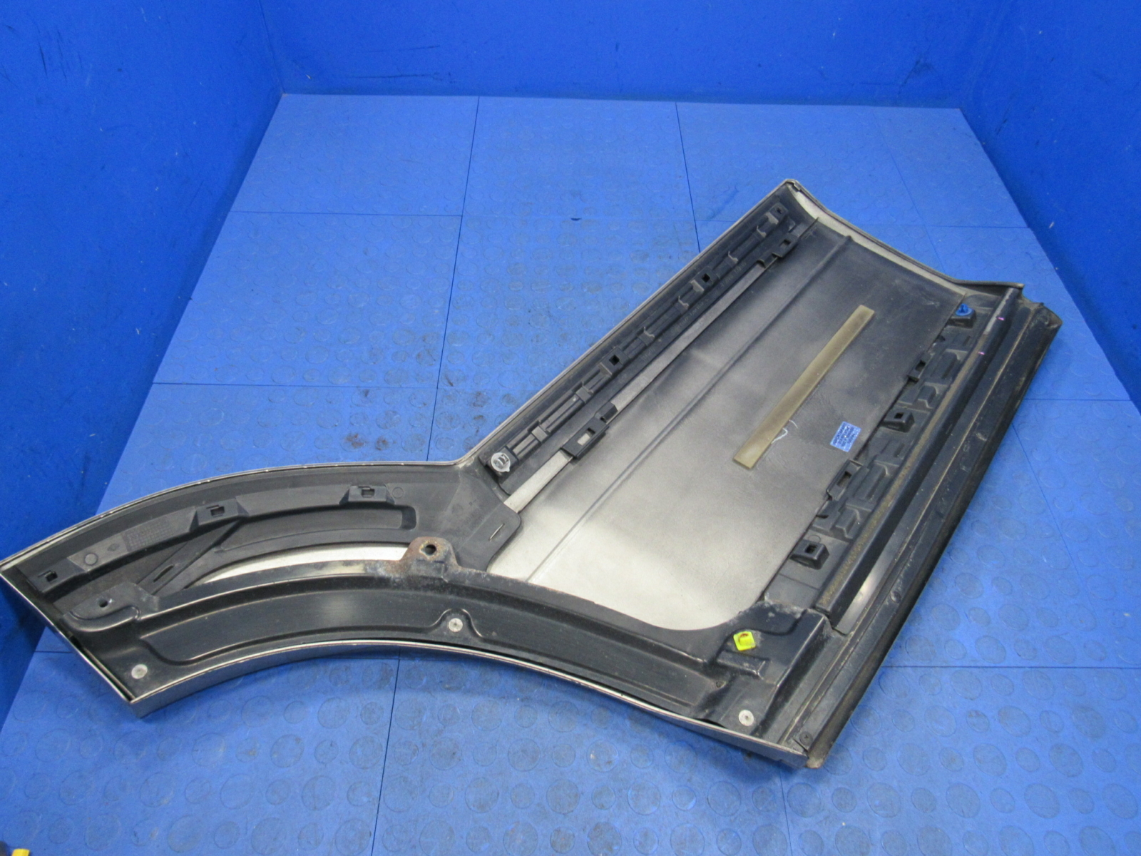 03-09 Lexus GX470 Left LH Rear Driver Side Door Molding Flare