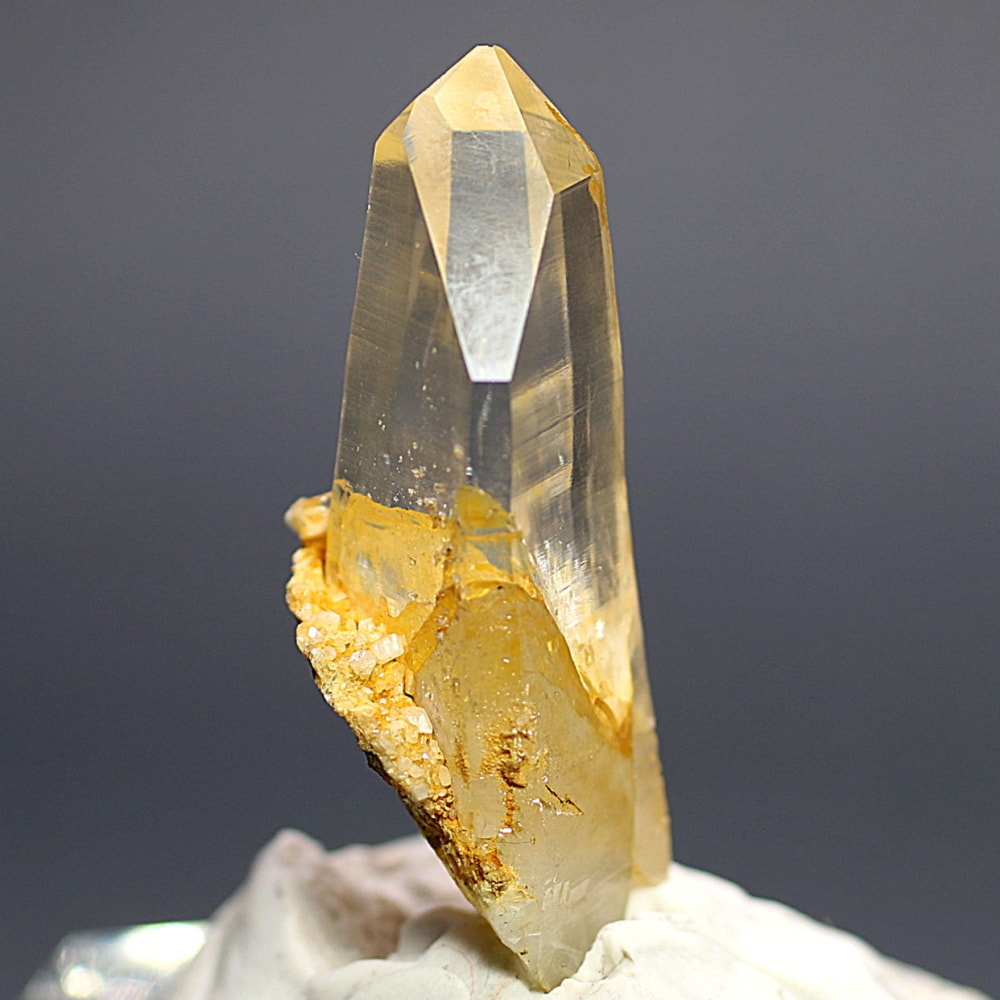 ガネッシュヒマール/ヒンドゥン産]ヒマラヤ水晶原石ナチュラルポイント