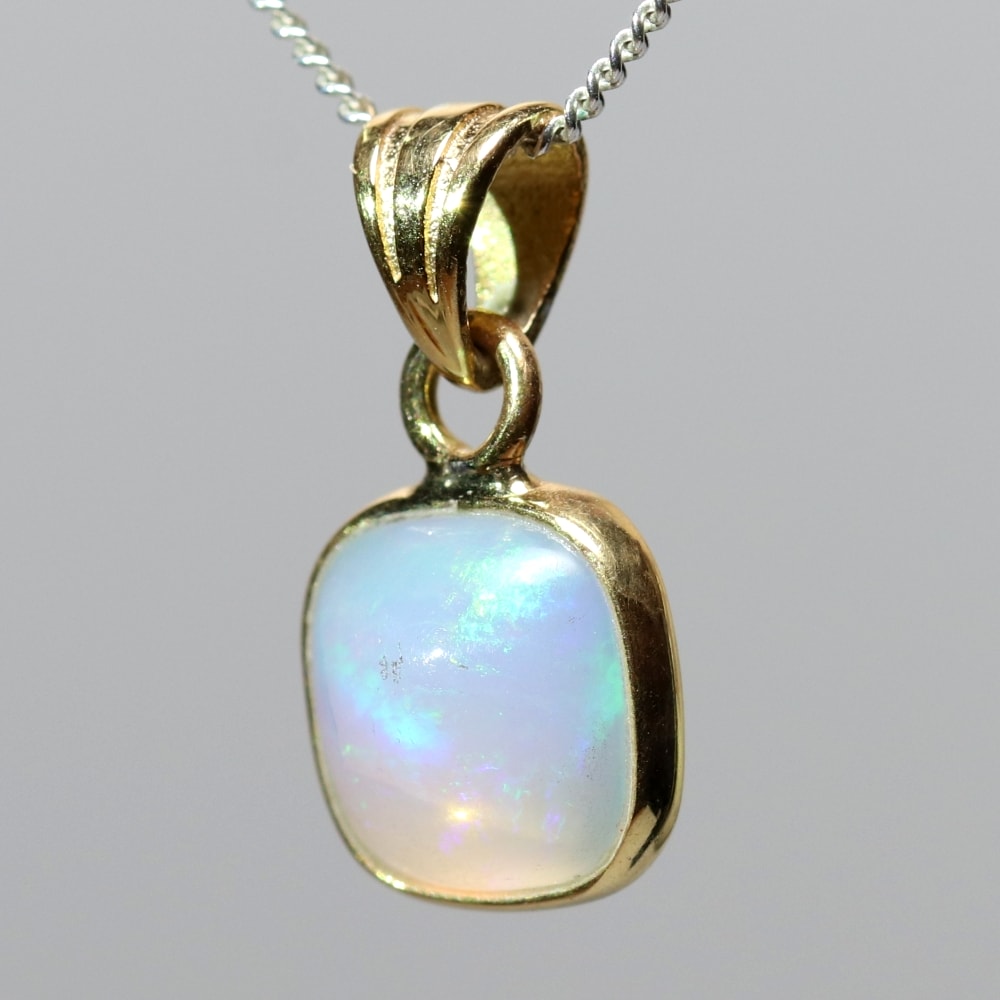 エチオピアオパールペンダントトップ（シルバー925/ゴールドメッキ