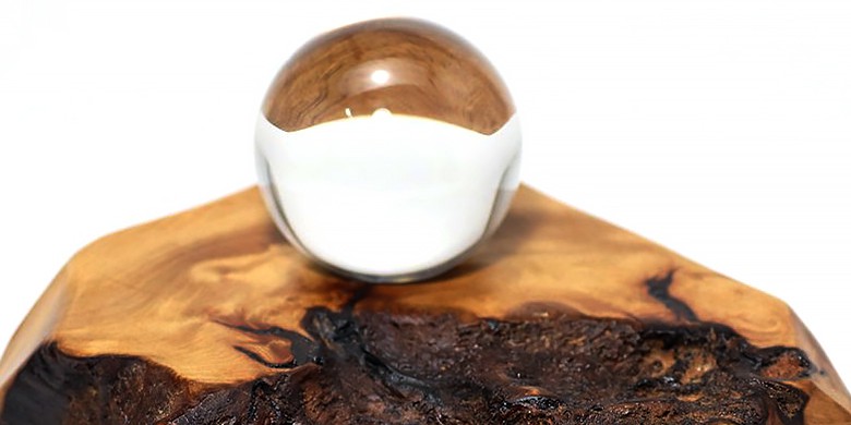 屋久杉台座（水晶天然石オリジナル木製台座） - 埼玉県吉川市の天然石