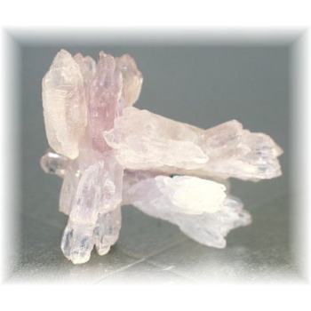 フラワーアメジストクラスター（未加工原石、群晶） - 埼玉県吉川市の