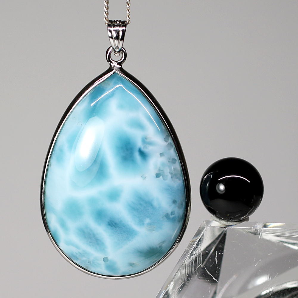 天然石⭐︎ラリマー⭐︎月⭐︎ムーン⭐︎二個セット⭐︎ペンダント