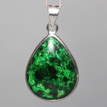 ミャンマー産大きな天然モーシッシ コスモクロア原石420g ミャンマー産