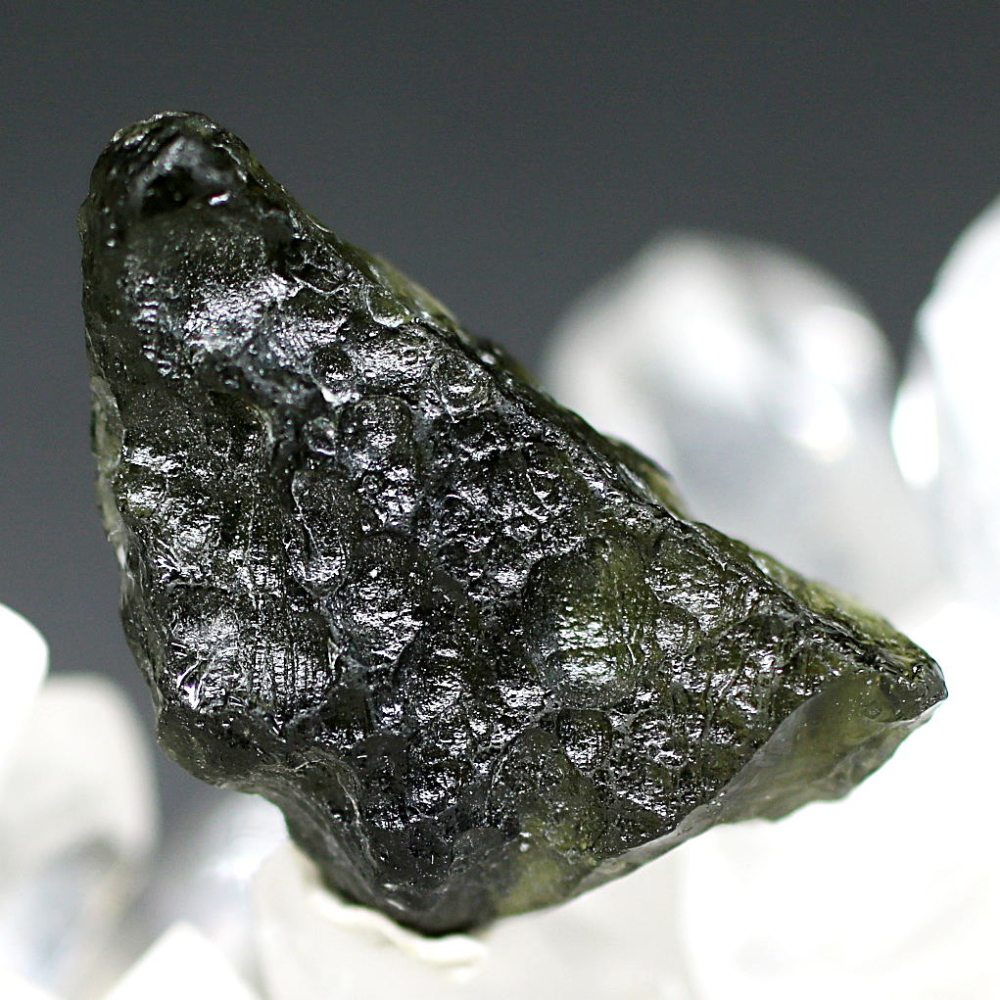 チェコ共和国産]天然モルダバイト原石 - 埼玉県吉川市の天然石専門店