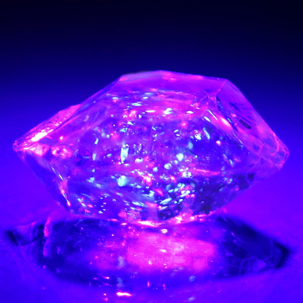 蛍光も！！ オイルイン ハーキマーダイヤモンド 原石 蛍光も！ オイル