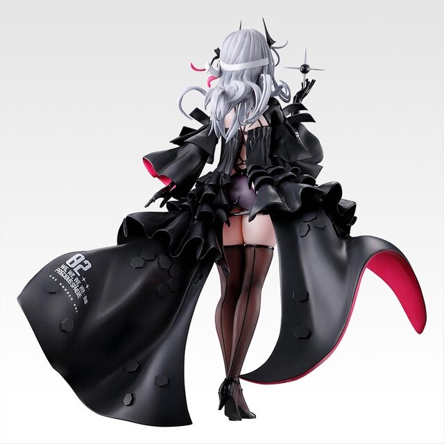 一番くじ勝利の女神NIKKE CHAPTER6 B賞シンデレラフィギュアとおまけ