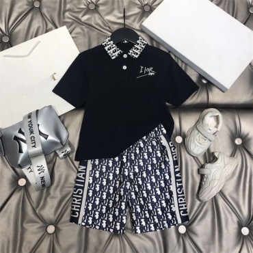 BURBERRY キッズ服 セットアップ 子供 男の子 女の子 バーバリー t