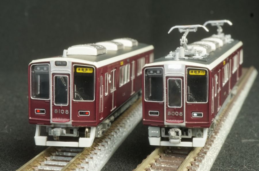 阪急電鉄神戸線8000系の8008F(シングルアームパンタグラフ搭載) 阪急