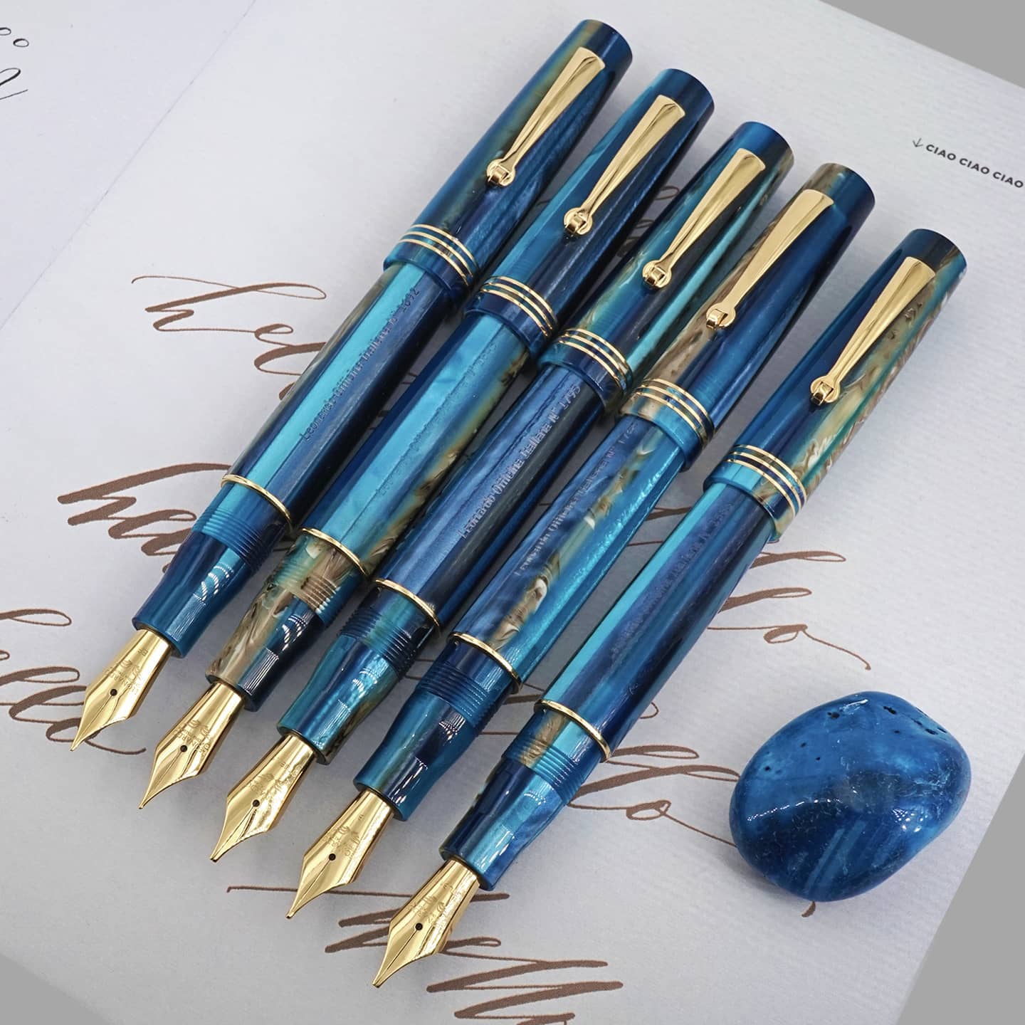 レオナルド モーメントゼロ ハワイブルー 万年筆 14Kニブ（ロジウム