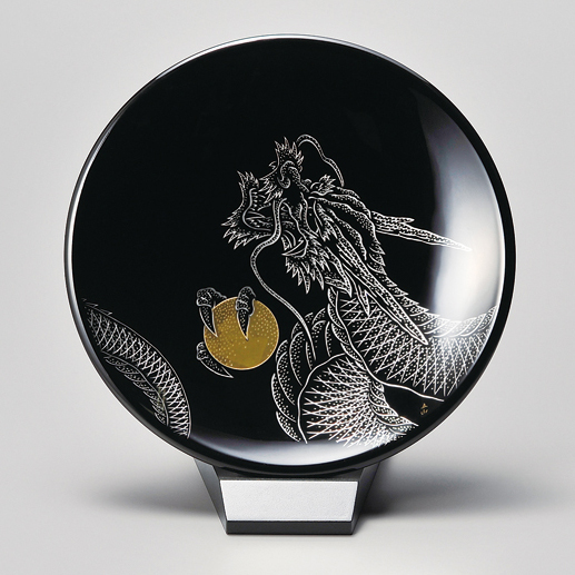 飾り皿(小） 龍 黒 スタンド付 漆塗り・木製 12-13603 漆器の井助