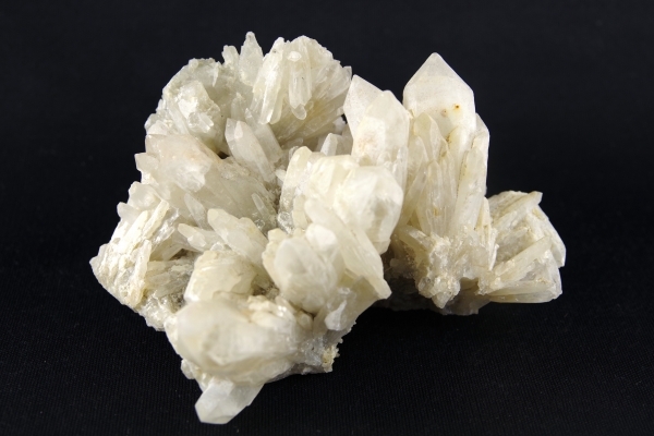 長野県北相木村 竜王第二鉱山産スプレー水晶クラスター431g 天然石