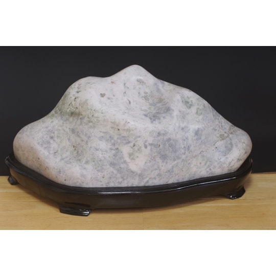 糸魚川① 翡翠 158g ヒスイ 原石 鑑賞石 自然石 誕生石 鉱物 鉱石 水石