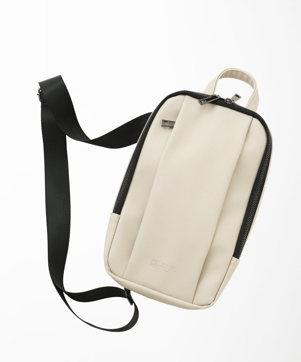 プリーツサフィアーノボディーバッグ(ボディバッグ・メッセンジャー