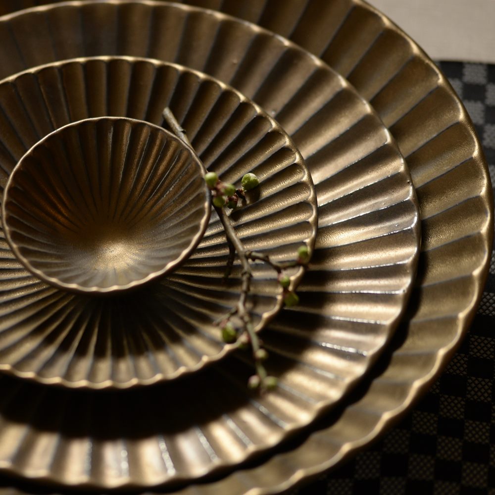 蔵出し！昭和レトロ【 飾り皿・花入・灰皿・皿立て・松梅菊 】金彩4点