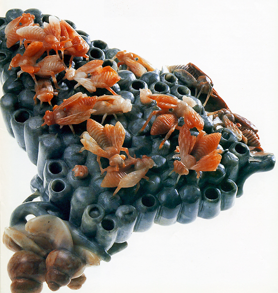 石彫の蜂の巣／虫のオブジェ -- 公益社団法人農林水産・食品産業技術