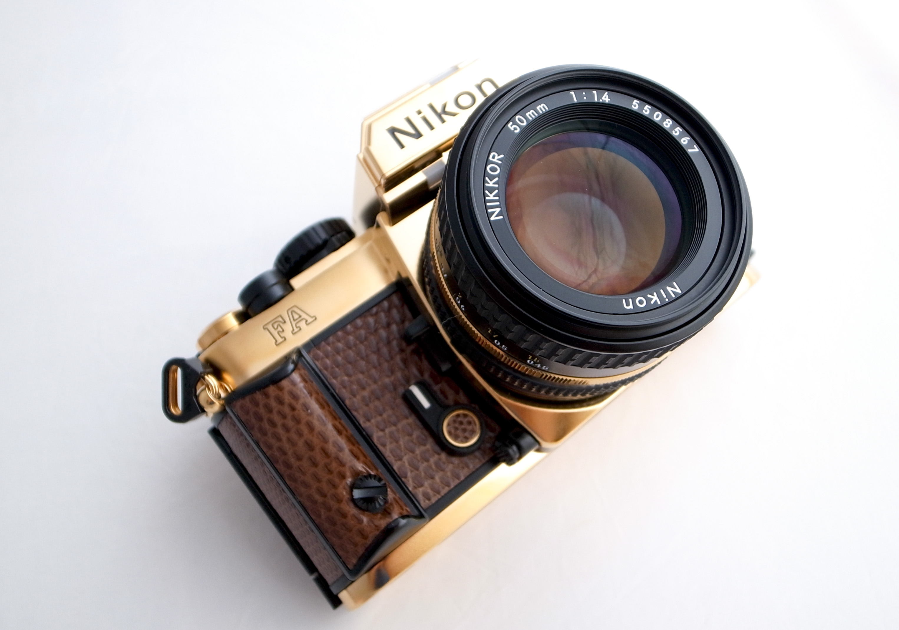 Camera Geekery: The Grand Prix edition Nikon FA - Japan Camera Hunter