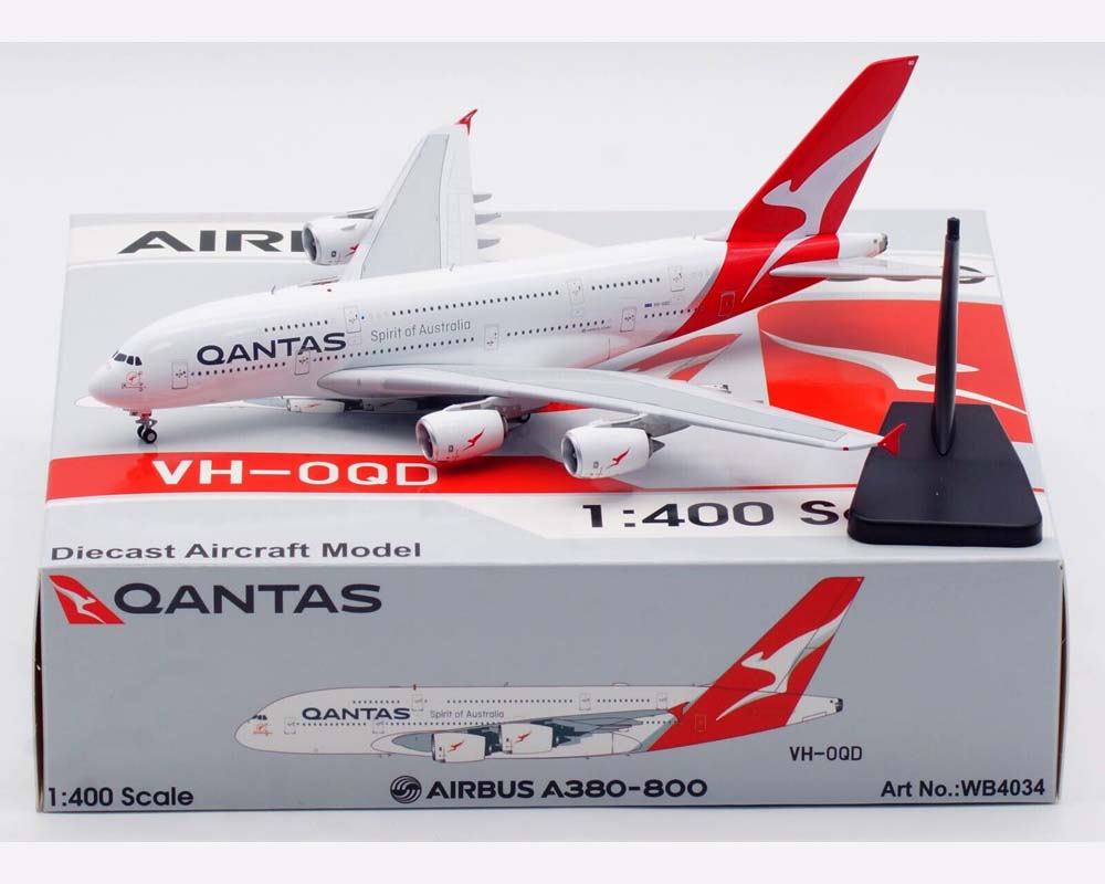 www.JetCollector.com: Qantas A380 VH-OQD w/detachable gear and