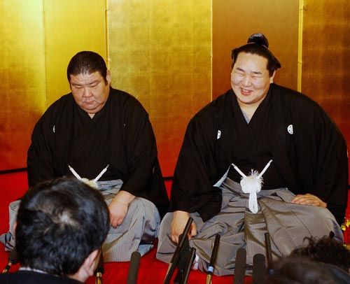 品格に「物言い」：時事ドットコム