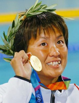 柴田が金、女子自由形で初メダル(2004/8/20)：時事ドットコム