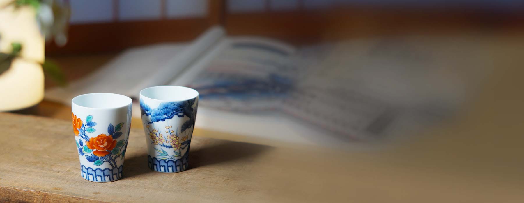 B127s 錦桜樹に馬図建水 有田焼 伊万里焼 茶こぼし 箱無し B127s