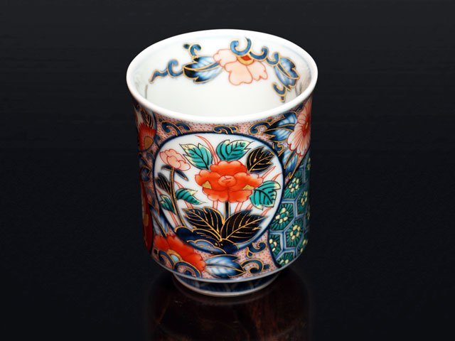 高級伊万里焼夫婦湯呑【献上手古伊万里焼】蓋付夫婦湯呑 染錦本金吉祥