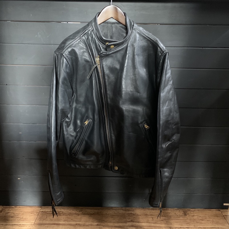 LANGLITZ LEATHERS（ラングリッツレザーズ）のライダースジャケット