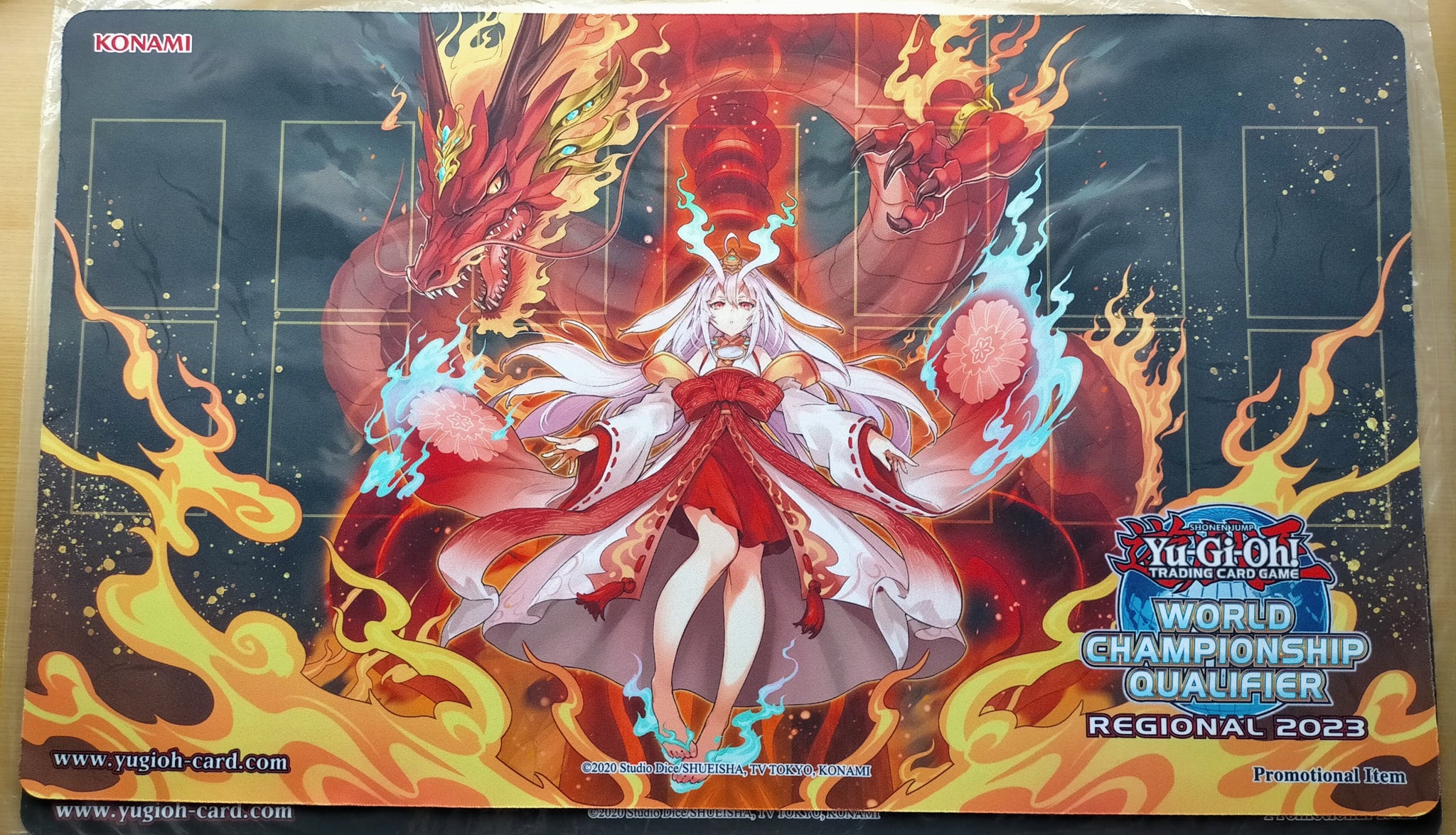 遊戯王 公式 プレイマット 賜炎の咎姫 WCS 2024 本物未開封 遊戯王 公式