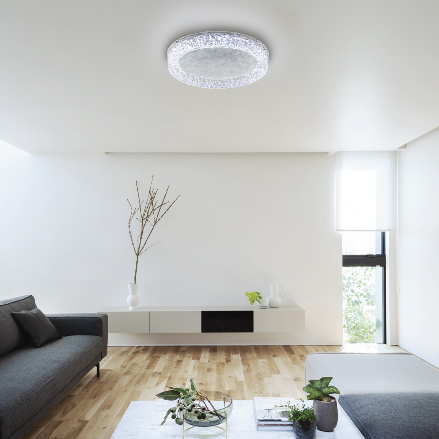 GORGEOUS&ADVANCE｜オーデリック株式会社